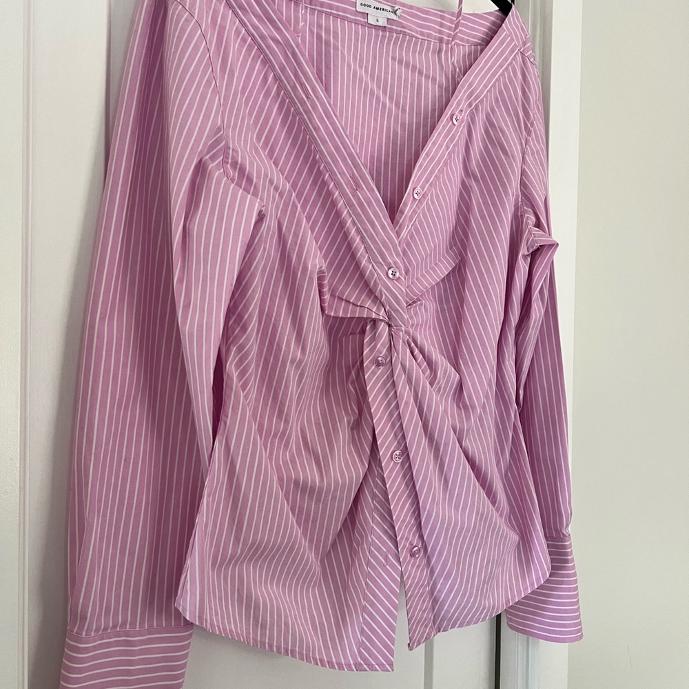 Good American Striped Off-Shoulder Twist Top - Picture 8 of 9
